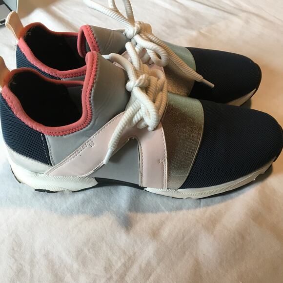 Adorable CARVELA sneakers! Size 38 - Picture 1 of 9